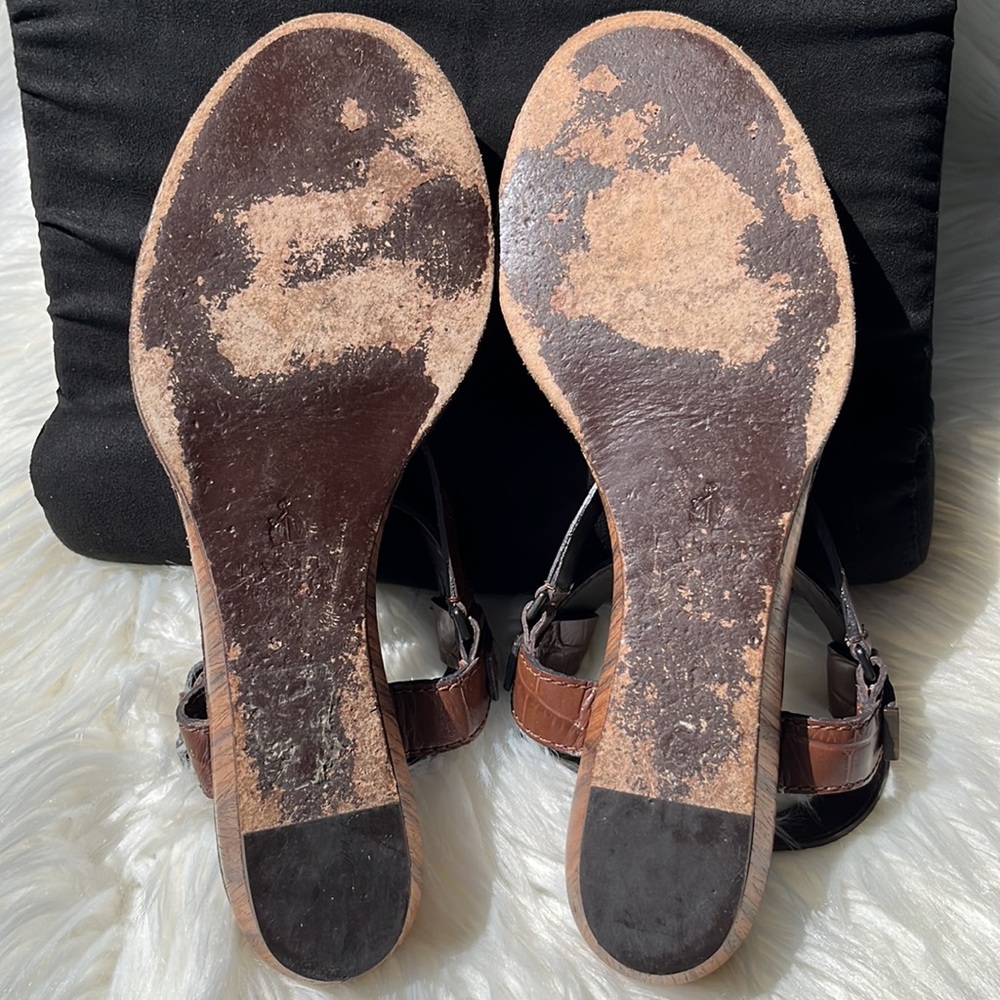 Authentic Lanvin Crocodile-Embossed Mini Wedge Sandal - Picture 6 of 16